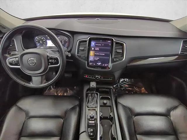 2019 Volvo XC90 T6 Momentum