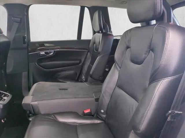 2019 Volvo XC90 T6 Momentum