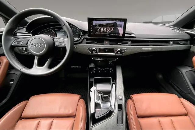 2023 Audi A4 Premium 45 TFSI S line quattro S tronic