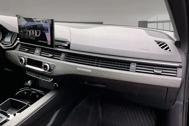 2023 Audi A4 Premium 45 TFSI S line quattro S tronic
