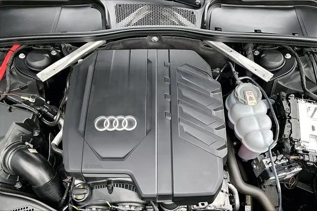 2023 Audi A4 Premium 45 TFSI S line quattro S tronic