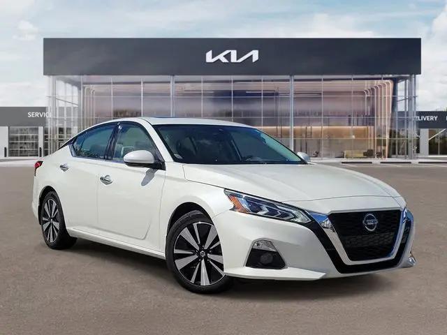 2021 Nissan Altima SL FWD for sale in Naples, FL