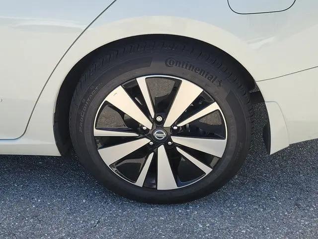 2021 Nissan Altima SL FWD
