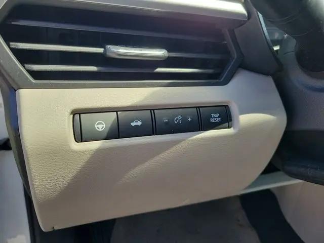 2021 Nissan Altima SL FWD