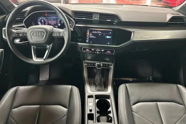 2021 Audi Q3 Premium 40 TFSI quattro Tiptronic
