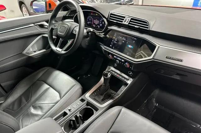 2021 Audi Q3 Premium 40 TFSI quattro Tiptronic