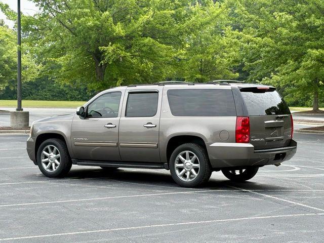 2011 GMC Yukon XL SLT