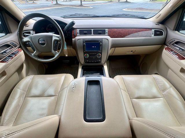 2011 GMC Yukon XL SLT