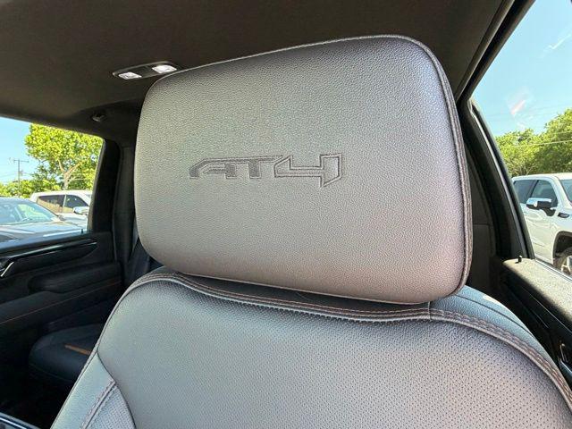 2024 GMC Sierra 2500HD 4WD Crew Cab Standard Bed AT4