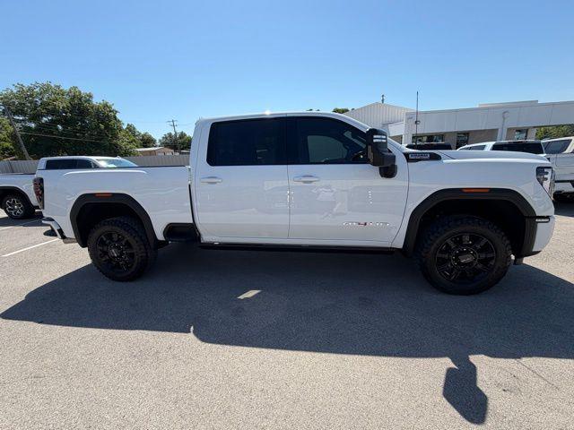 2024 GMC Sierra 2500HD 4WD Crew Cab Standard Bed AT4
