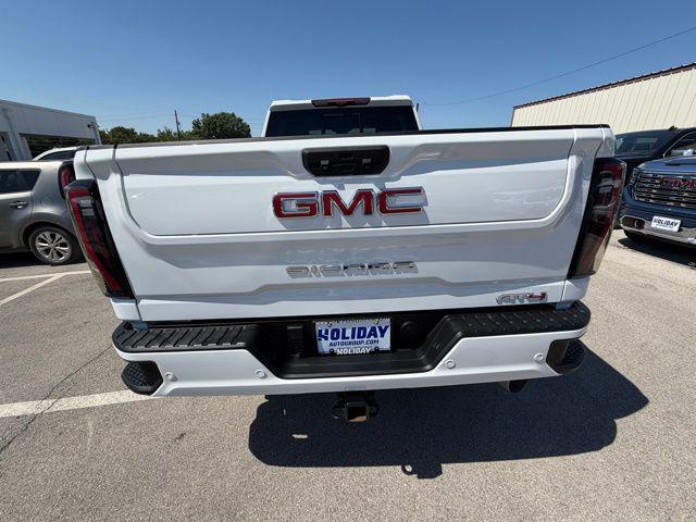 2024 GMC Sierra 2500HD 4WD Crew Cab Standard Bed AT4