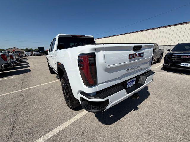 2024 GMC Sierra 2500HD 4WD Crew Cab Standard Bed AT4