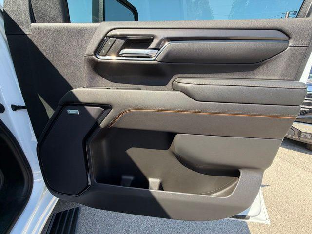 2024 GMC Sierra 2500HD 4WD Crew Cab Standard Bed AT4