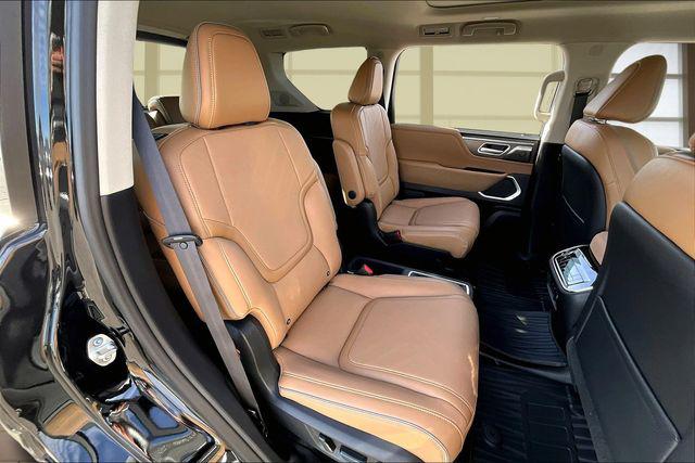 2026 INFINITI QX80 LUXE AWD