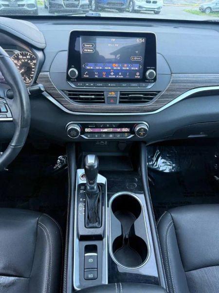 2021 Nissan Altima SL FWD