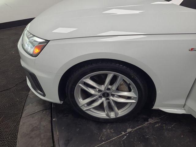 2022 Audi A4 Premium Plus 45 TFSI S line quattro S tronic