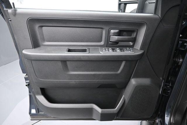2026 Ram 2500 Black Express Crew Cab 4x4 6'4" Box