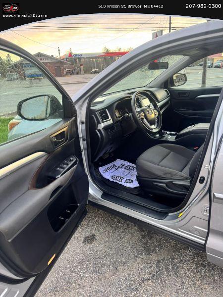 2015 Toyota Highlander LE V6