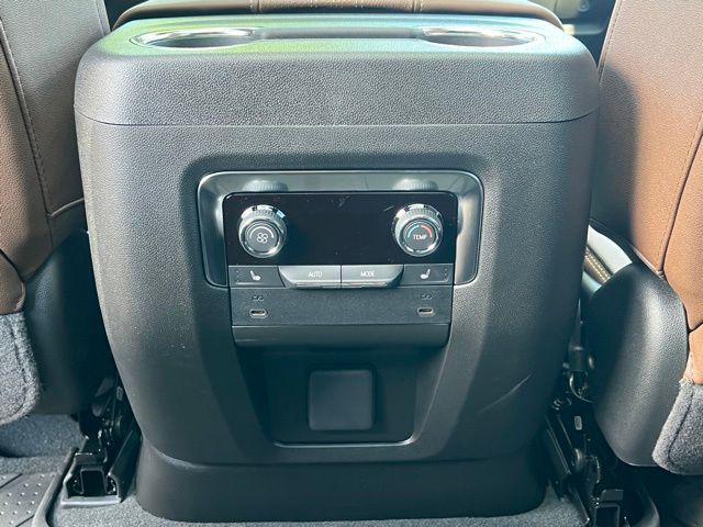 2026 Chevrolet Suburban High Country, 4WD