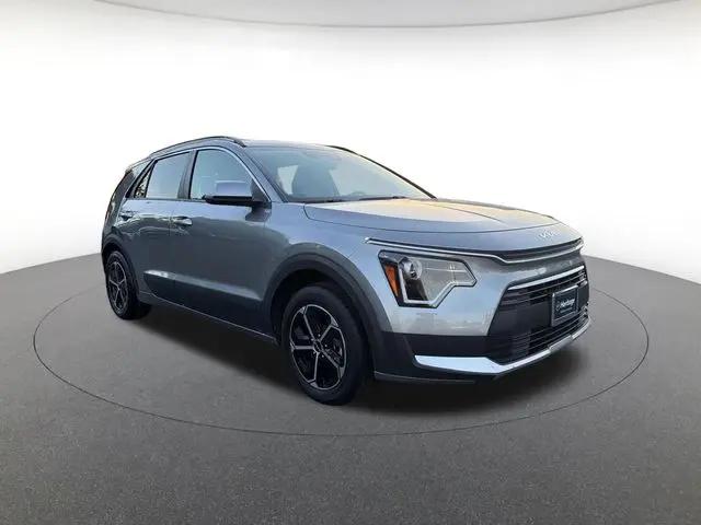 2023 Kia Niro LX