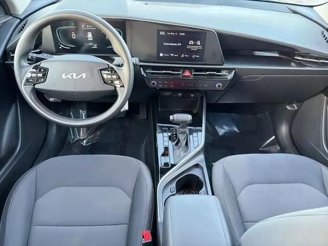2023 Kia Niro LX