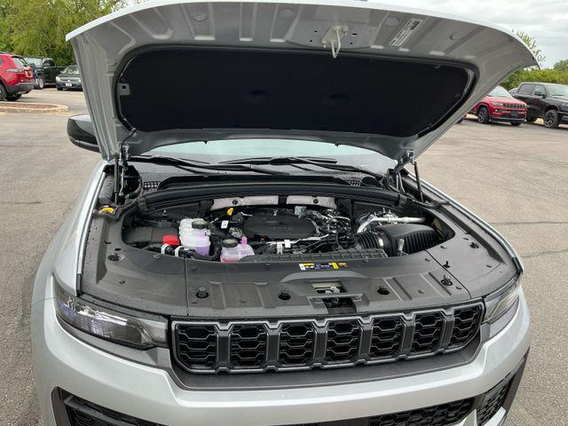 2026 Jeep Grand Cherokee L Altitude 4x4