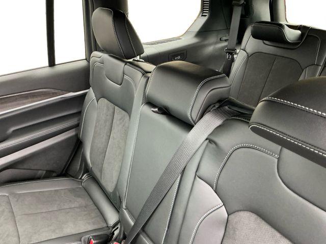 2026 Jeep Grand Cherokee L Altitude 4x4