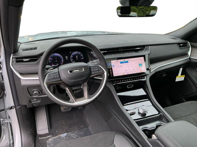 2026 Jeep Grand Cherokee L Altitude 4x4