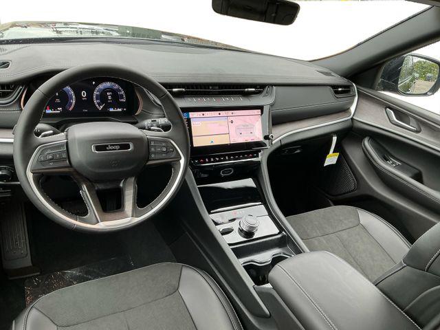 2026 Jeep Grand Cherokee L Altitude 4x4