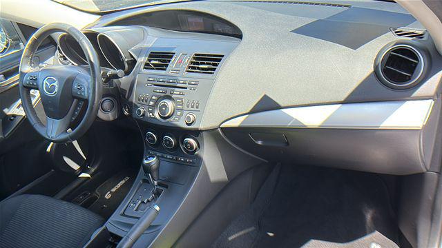 2013 Mazda Mazda3 i Touring