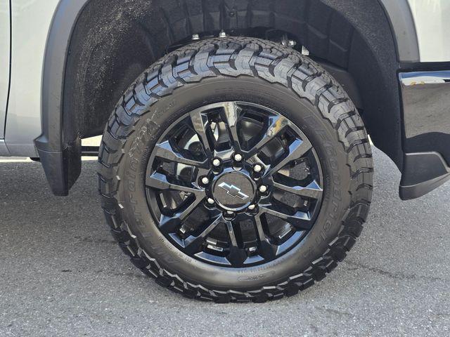 2026 Chevrolet Silverado 2500HD Crew Cab, Standard Bed, LTZ, 4WD
