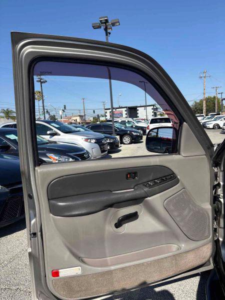 2003 GMC Yukon XL SLE