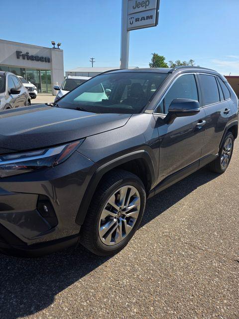 2023 Toyota RAV4 XLE Premium