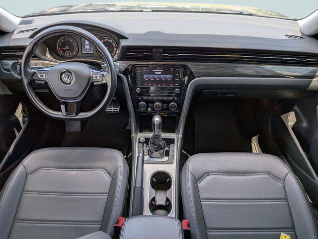 2020 Volkswagen Passat 2.0T R-Line