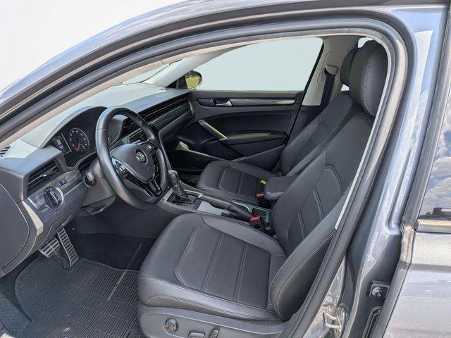 2020 Volkswagen Passat 2.0T R-Line