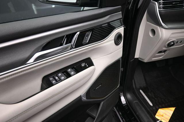 2026 Jeep Grand Wagoneer Unknown