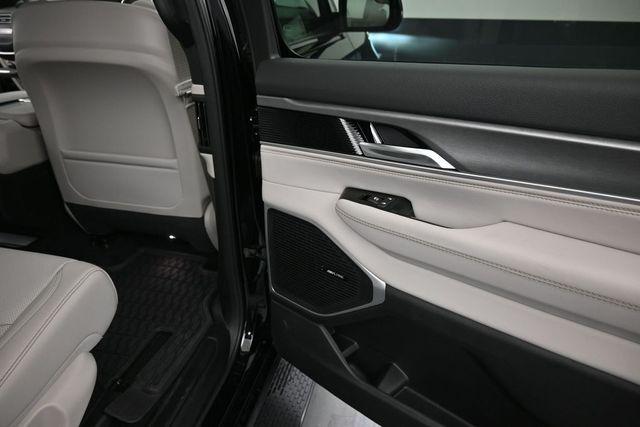 2026 Jeep Grand Wagoneer Unknown