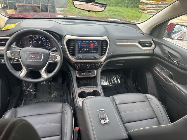 2023 GMC Acadia AWD Denali