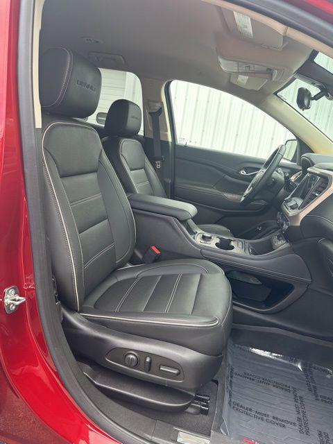2023 GMC Acadia AWD Denali