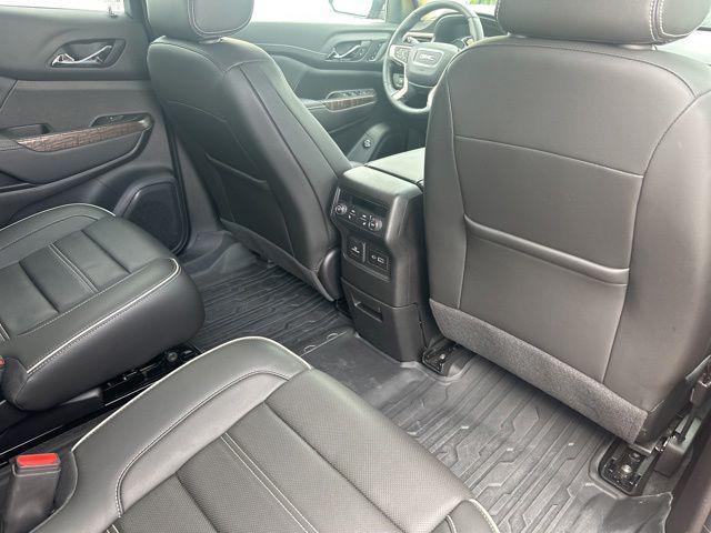 2023 GMC Acadia AWD Denali
