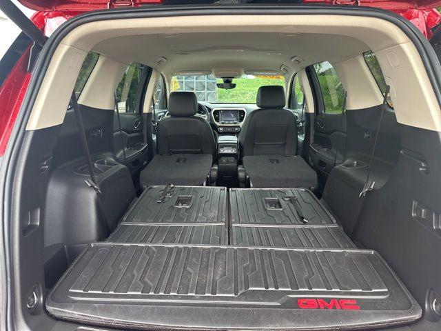 2023 GMC Acadia AWD Denali