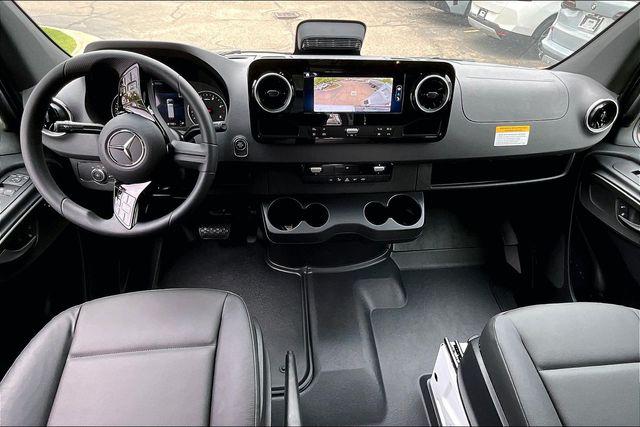 2026 Mercedes-Benz Sprinter 2500 Cargo 170 WB