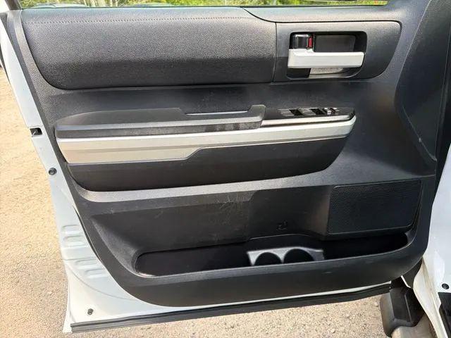 2015 Toyota Tundra SR5 5.7L V8