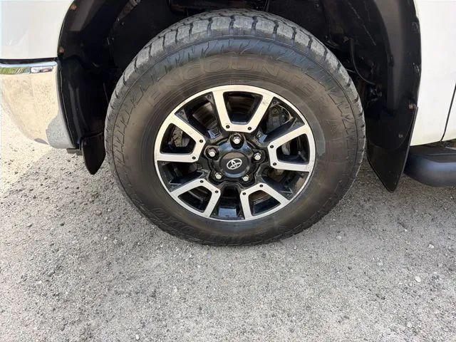 2015 Toyota Tundra SR5 5.7L V8