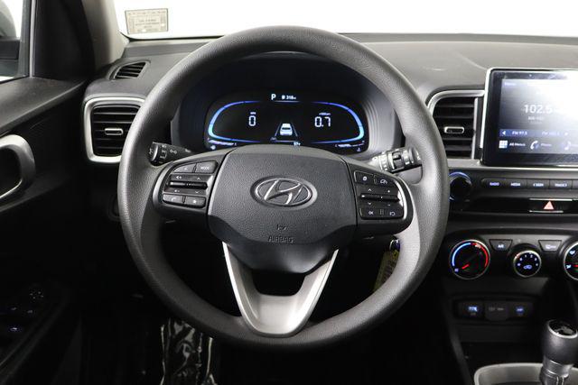 2025 Hyundai Venue SE