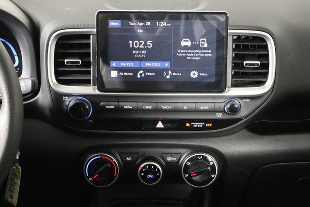 2025 Hyundai Venue SE