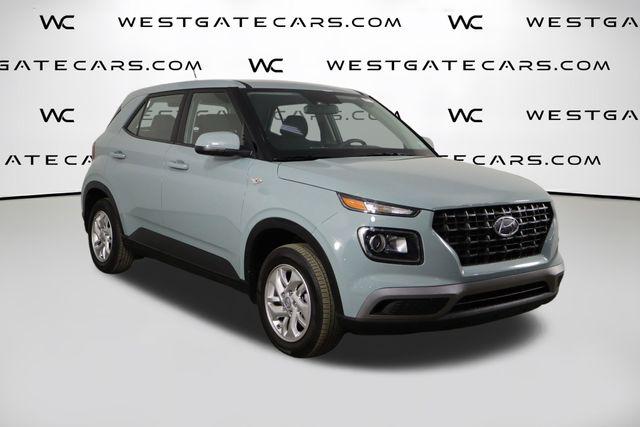 2025 Hyundai Venue SE