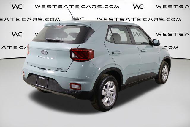 2025 Hyundai Venue SE