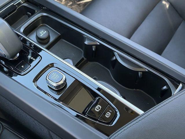 2025 Volvo S60 B5 Core