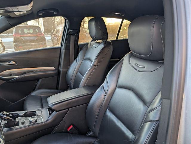 2023 Cadillac XT4 AWD Premium Luxury